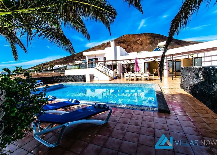 Montana - Lh113 By Now Ltd Playa Blanca (Lanzarote)